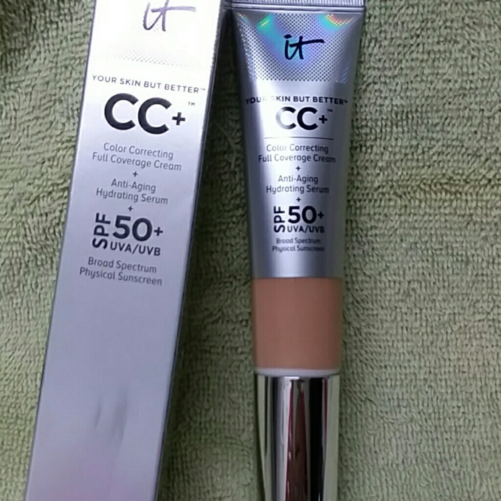 it cosmetics CC+ Cream Foundation